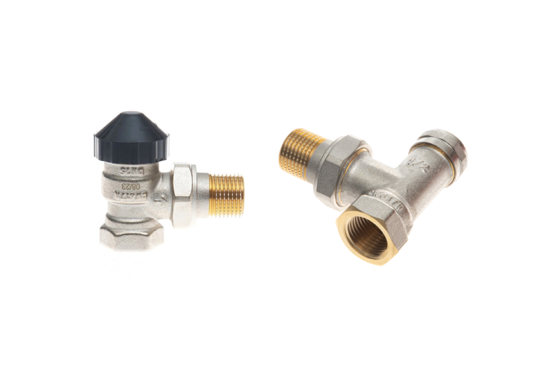 Комплект для двухтрубной системы отопления для радиаторов или конвекторов отопления с боковым подключением: клапан терморегулирующий 013G7015R + клапан запорный угловой 003L0145R